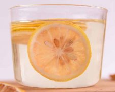 蜂蜜柠檬水减肥吗，蜂蜜柠檬水每天喝多少可以帮助减肥