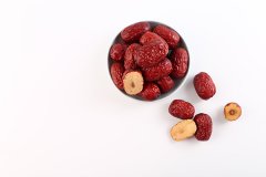 红枣什么时候吃最好，红枣生吃好还是熟吃好