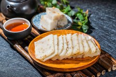 阿胶糕一天吃几块合适，阿胶糕吃多了会怎样