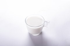 便秘能喝牛奶吗，便秘能喝酸奶吗