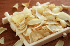 鸭子炖什么润肺化痰，什么食物和鸭子炖汤可以润肺
