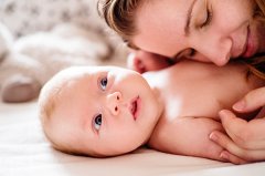 母乳不够宝宝不吃奶粉怎么办，母乳宝宝不喝奶粉妙招
