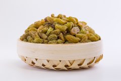 葡萄干泡水喝的功效，葡萄干泡水喝有什么好处