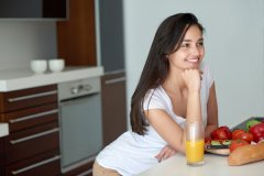 女人夏季喝什么茶好，6款女性适合夏天喝的茶