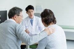 新冠后怎么判断心肌炎呢，新冠后心肌炎概率大吗