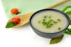 鲫鱼配什么炖补血补气，四种补气血鲫鱼汤最佳搭配