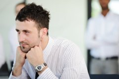 手指脱皮是缺什么维生素，手脱皮吃b2还是b6